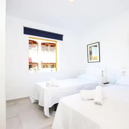 Charming Mallorca 3 Bedrooms Townhouse Alnair * Поланко