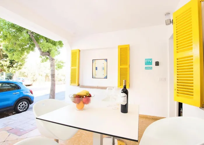 Вілла Charming Mallorca 3 Bedrooms Townhouse Alnair Порт-де-Польєнса